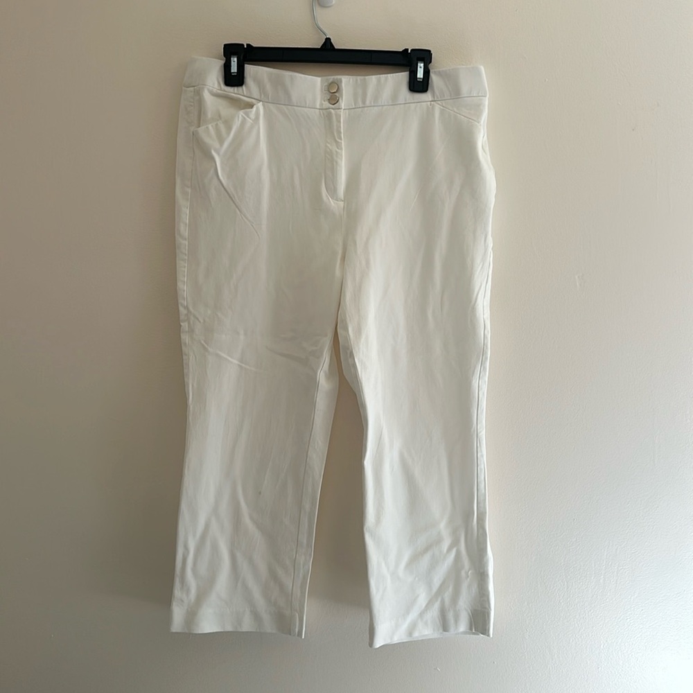 Chico's Crisp White Capri Trousers size 12